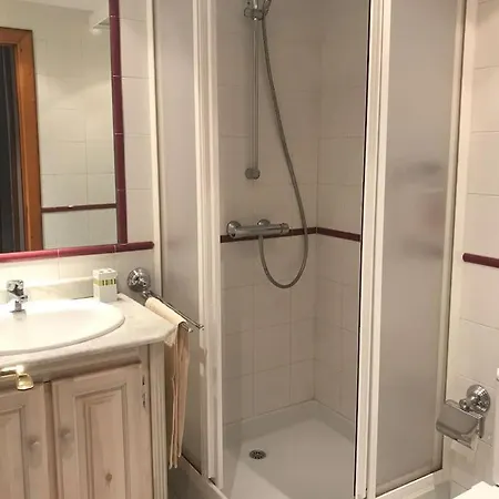 Casa Rustica Familiar En Pirineos シャレー *