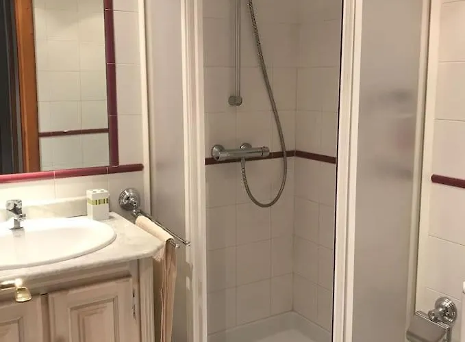 Casa Rustica Familiar En Pirineos シャレー *