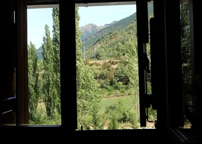 Casa Rustica Familiar En Pirineos * Biescas (Aragon)